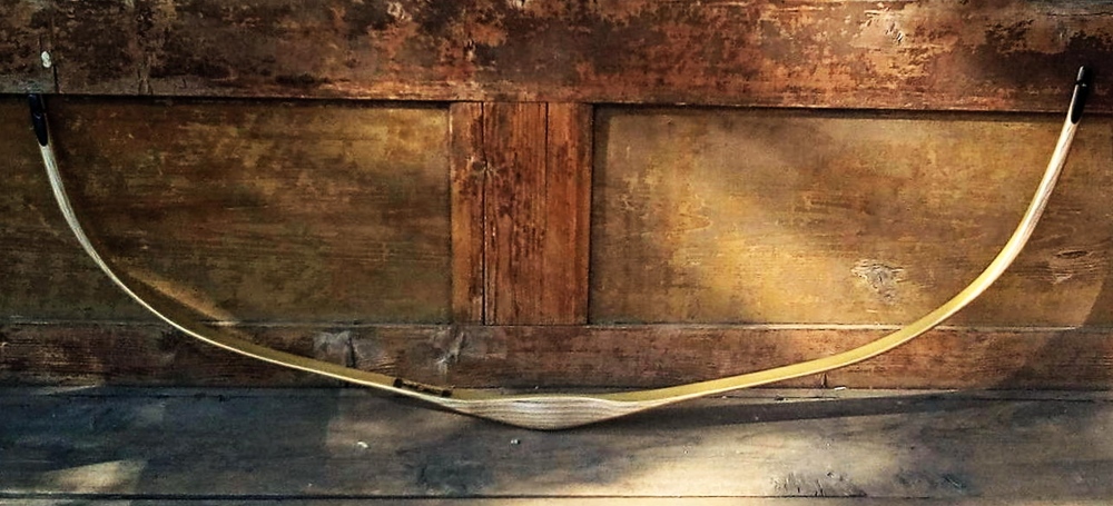 Short Hun Bow traditional bow profile