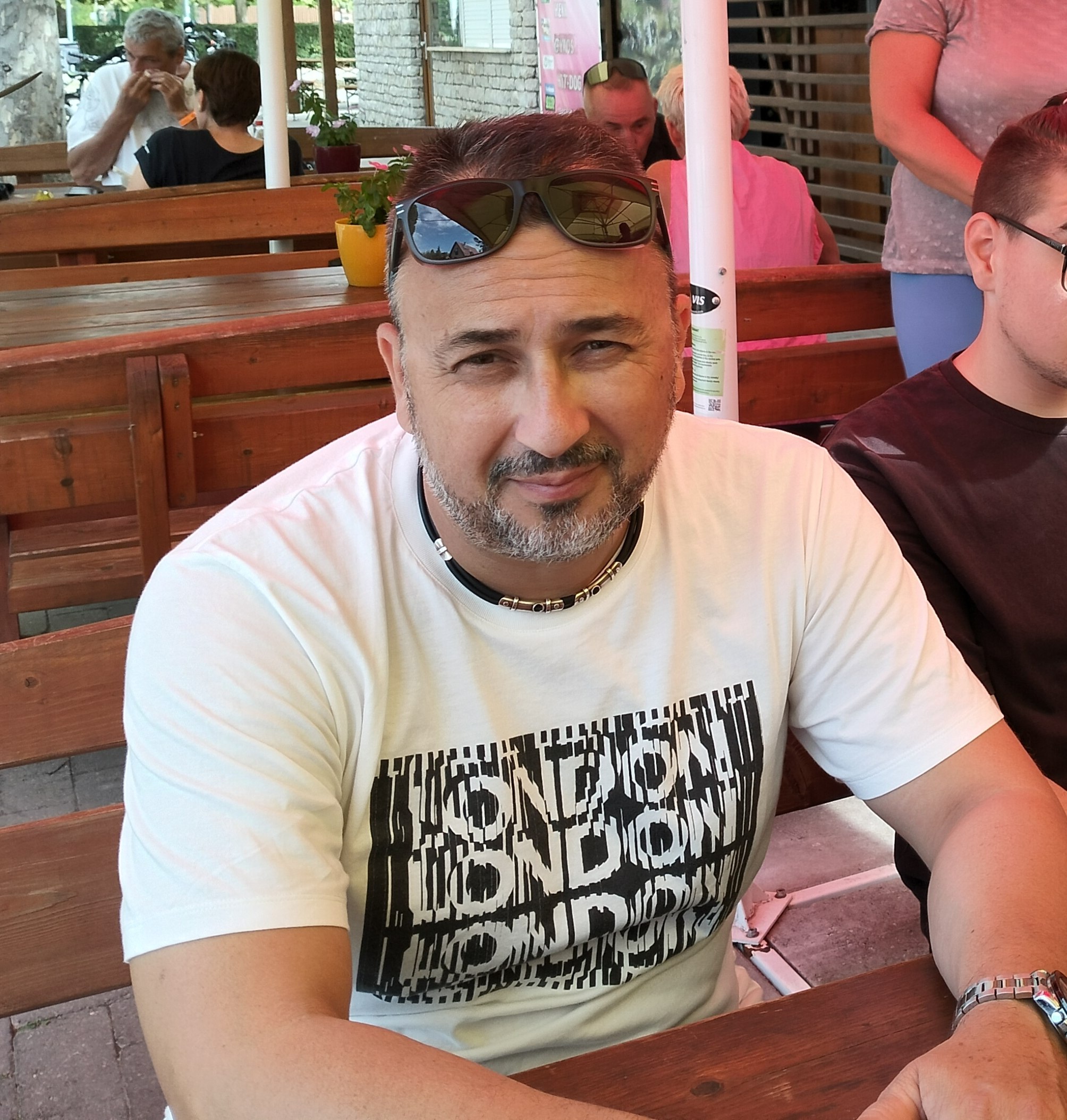 Nándor Farkas, founder and bowyer of Jackal Archery