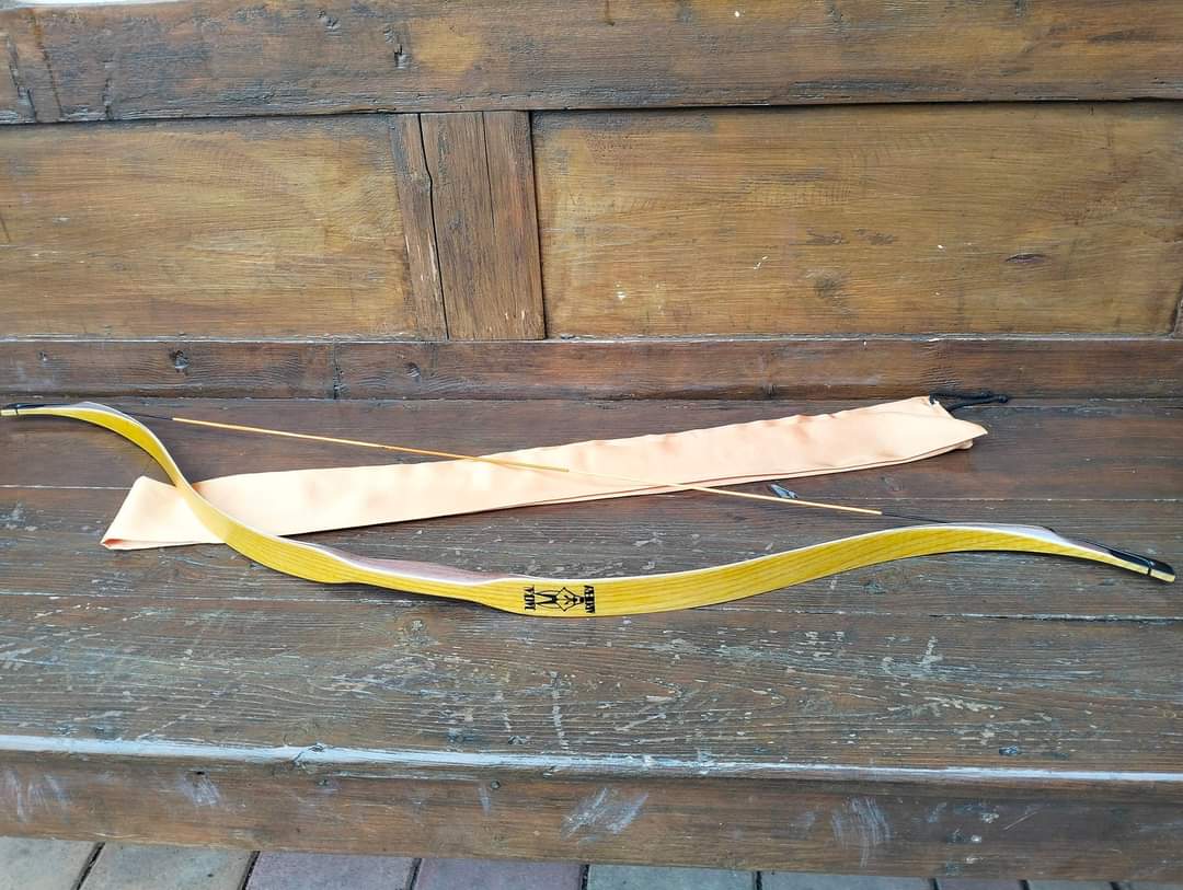 Sahin bow from the Jackal archive